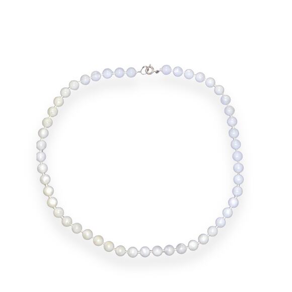 Timeless Faux Pearl Necklace - Picture 3 of 7